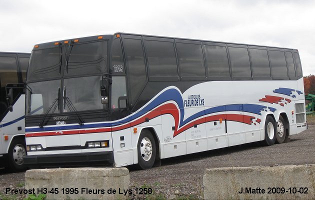 BUS/AUTOBUS: Prevost H3-45 1995 Fleurs de Lys