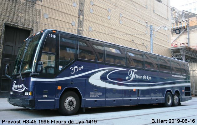 BUS/AUTOBUS: Prevost H3-45 1995 Fleurs de Lys