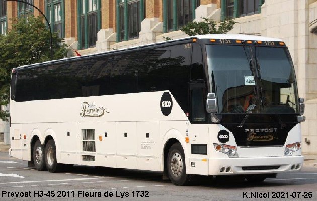 BUS/AUTOBUS: Prevost H3-45 2011 Fleurs de Lys