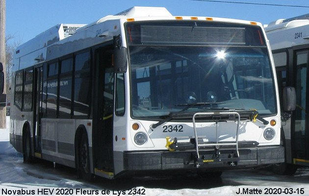 BUS/AUTOBUS: Novabus HEV 2020 Fleurs de Lys