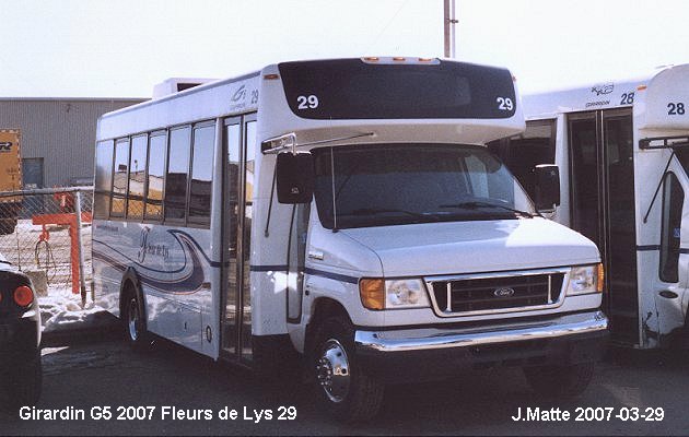 BUS/AUTOBUS: Girardin G5 2007 Fleurs de Lys