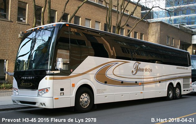 BUS/AUTOBUS: Prevost H3-45 2015 Fleurs de Lys