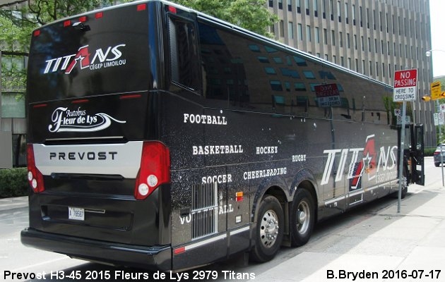 BUS/AUTOBUS: Prevost H3-45 2015 Fleurs de Lys