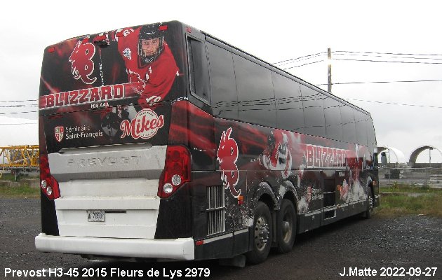 BUS/AUTOBUS: Prevost H3-45 2015 Fleurs de Lys