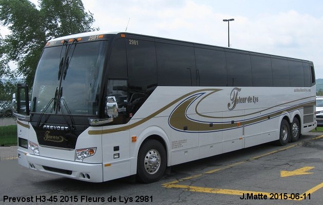 BUS/AUTOBUS: Prevost H3-45 2015 Fleurs de Lys