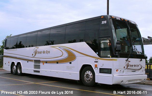 BUS/AUTOBUS: Prevost H3-45 2003 Fleurs de Lys