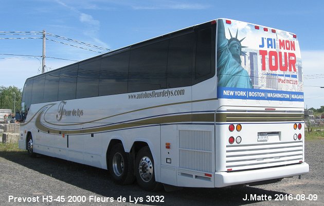 BUS/AUTOBUS: Prevost H3-45 2000 Fleurs de Lys