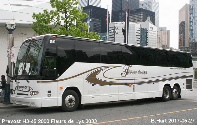 BUS/AUTOBUS: Prevost H3-45 2000 Fleurs de Lys