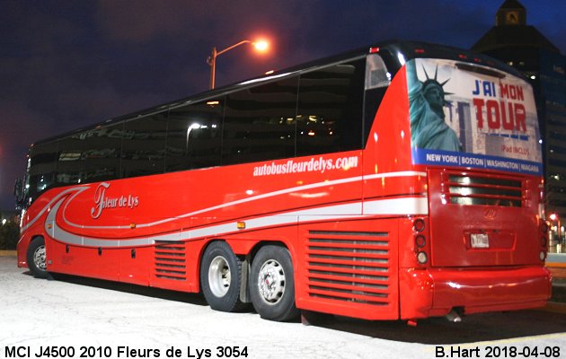 BUS/AUTOBUS: MCI J4500 2010 Fleurs de Lys