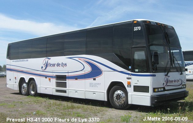 BUS/AUTOBUS: Prevost H3-41 2000 Fleurs de Lys