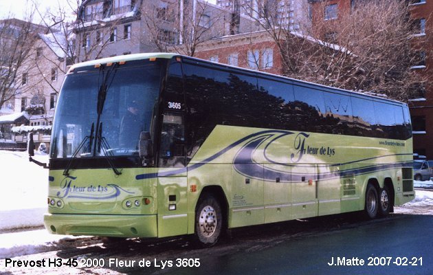 BUS/AUTOBUS: Prevost H3-45 2000 Fleurs de Lys