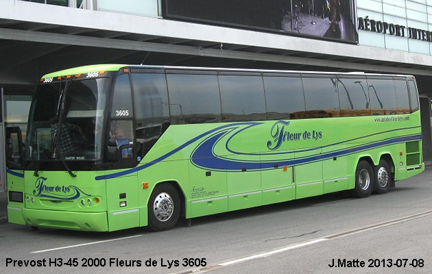 BUS/AUTOBUS: Prevost H3-45 2000 Fleurs de lys