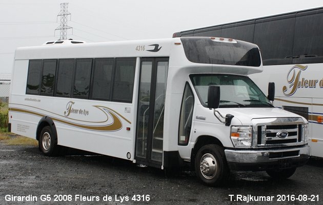 BUS/AUTOBUS: Girardin G5 2008 Fleurs de Lys