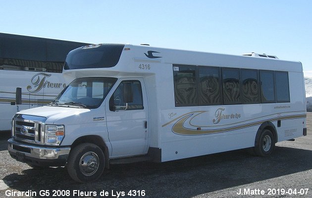 BUS/AUTOBUS: Girardin G5 2008 Fleurs de Lys