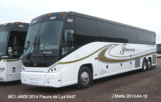 BUS/AUTOBUS: MCI J4500 2014 Fleurs de lys