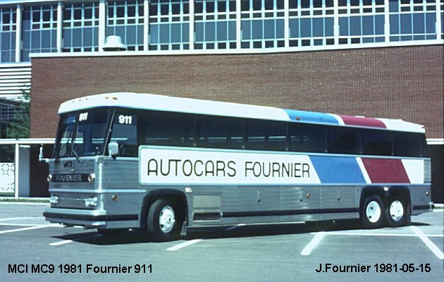 BUS/AUTOBUS: MCI MC 9 1981 Fournier