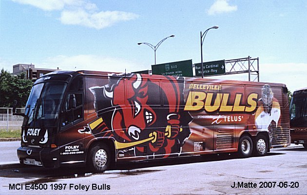 BUS/AUTOBUS: MCI E4500 1997 Foley