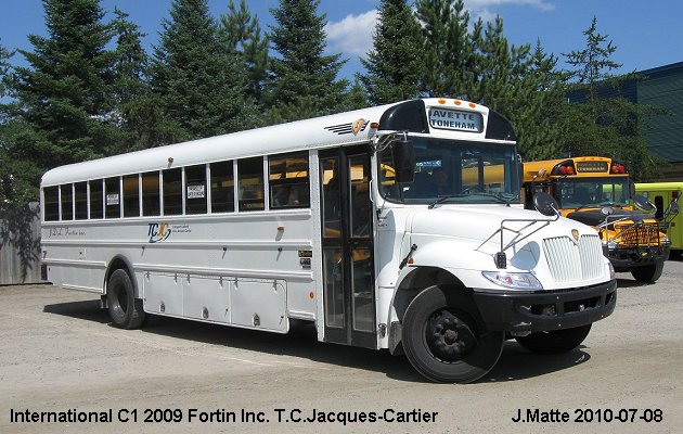 BUS/AUTOBUS: International C1 2009 Fortin