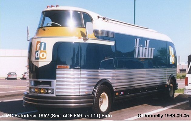 BUS/AUTOBUS: GMC Futurliner 1952 Fido