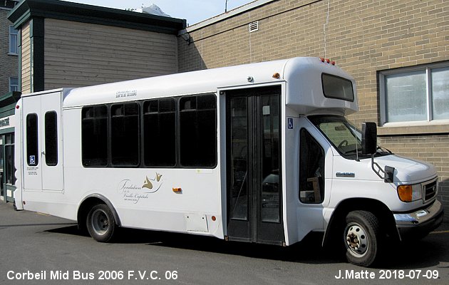 BUS/AUTOBUS: Corbeil Mid Bus 2006 Fondation Vieille Capitale