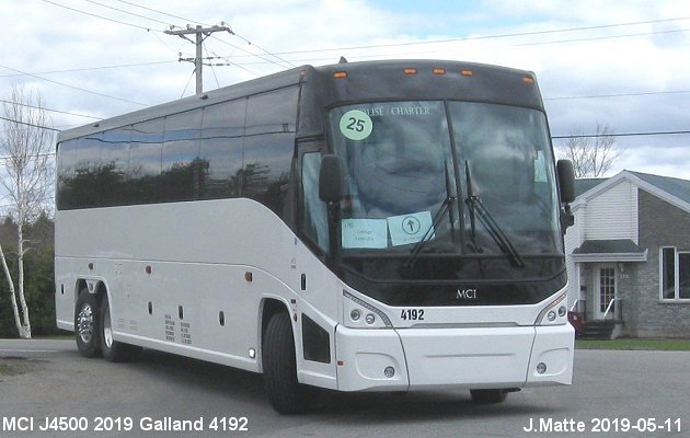 BUS/AUTOBUS: MCI J4500 2019 Galland