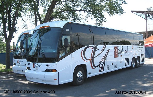 BUS/AUTOBUS: MCI J4500 2009 Galland