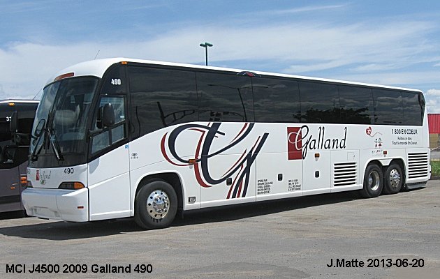 BUS/AUTOBUS: MCI J4500 2009 Galland