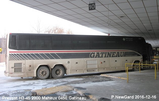 BUS/AUTOBUS: Prevost H3-45 2000 Maheux