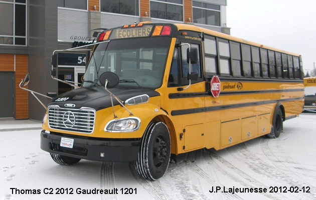 BUS/AUTOBUS: Thomas C2 2012 Gaudreault