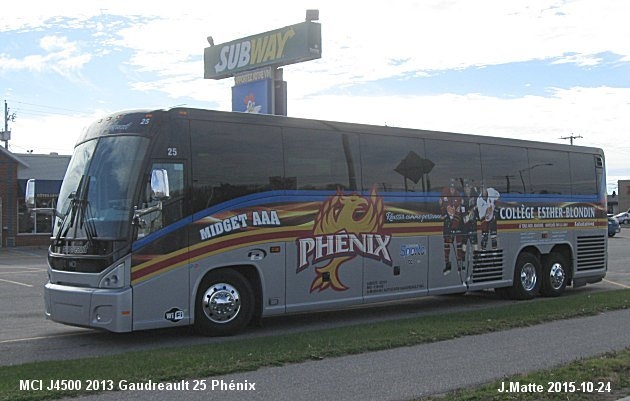 BUS/AUTOBUS: MCI J4500 2013 Gaudrault
