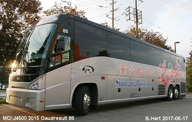 BUS/AUTOBUS: MCI J4500 2015 Gaudreault