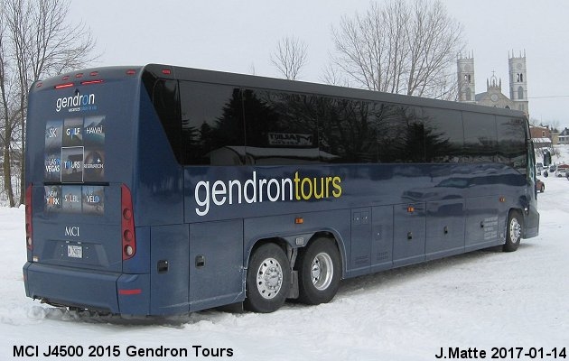 BUS/AUTOBUS: MCI J4500 2015 Gendron