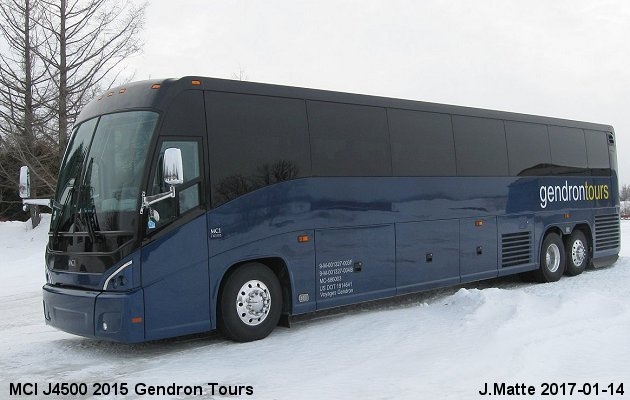 BUS/AUTOBUS: MCI J4500 2015 Gendron