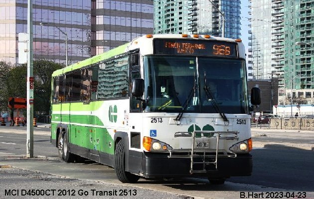 BUS/AUTOBUS: MCI D4500CT 2012 Go Transit