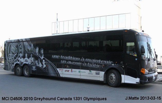 BUS/AUTOBUS: MCI D4505 2010 Greyhound Canada