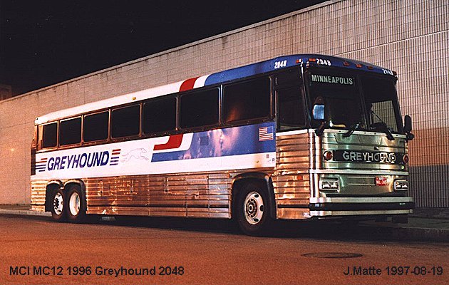 BUS/AUTOBUS: MCI MC12 1996 Greyhound
