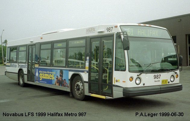 BUS/AUTOBUS: Novabus LFS 1999 Halifax Metro