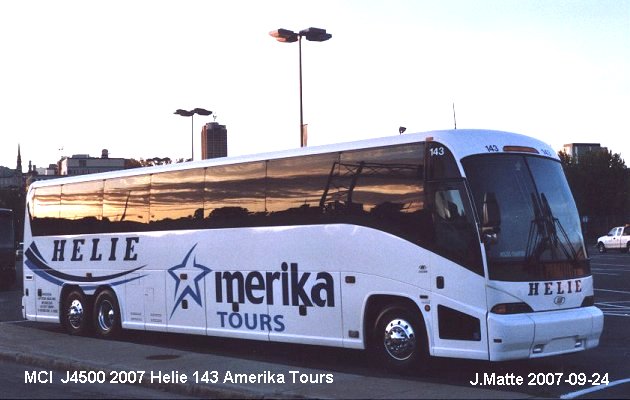 BUS/AUTOBUS: MCI J4500 2007 Helie