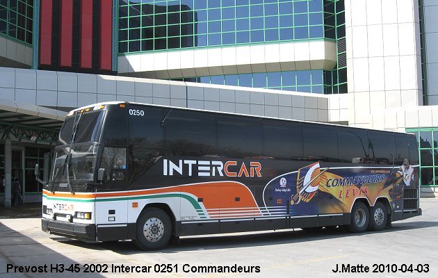 BUS/AUTOBUS: Prevost H3-45 2002 Intercar