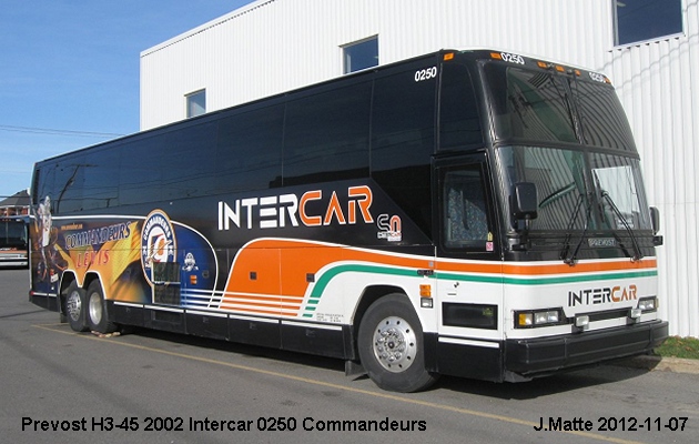 BUS/AUTOBUS: Prevost H3-45 2002 Intercar