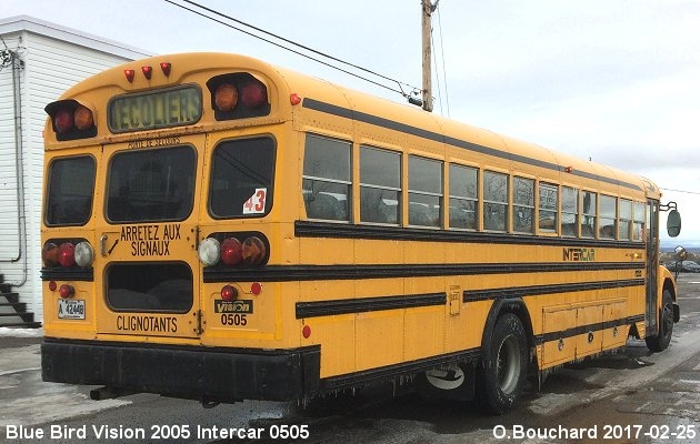 BUS/AUTOBUS: Blue Bird Vision 2005 Intercar