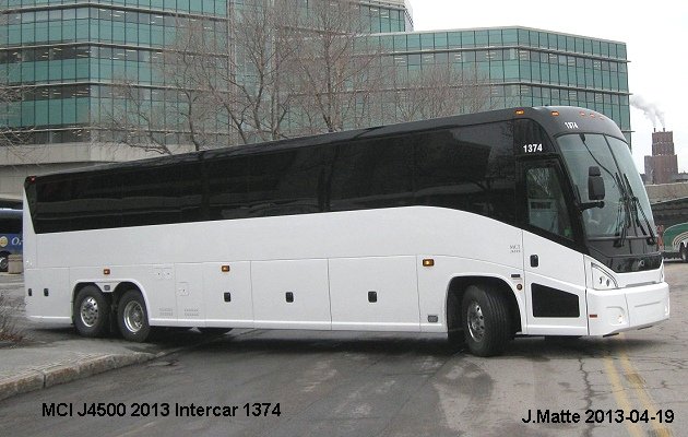 BUS/AUTOBUS: MCI J4500 2013 Intercar