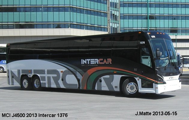 BUS/AUTOBUS: MCI J4500 2013 Intercar