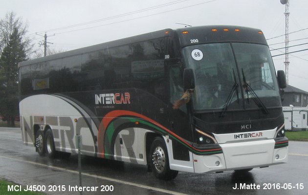 BUS/AUTOBUS: MCI J4500 2015 Intercar