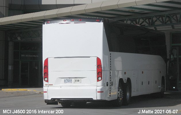 BUS/AUTOBUS: MCI J4500 2015 Intercar