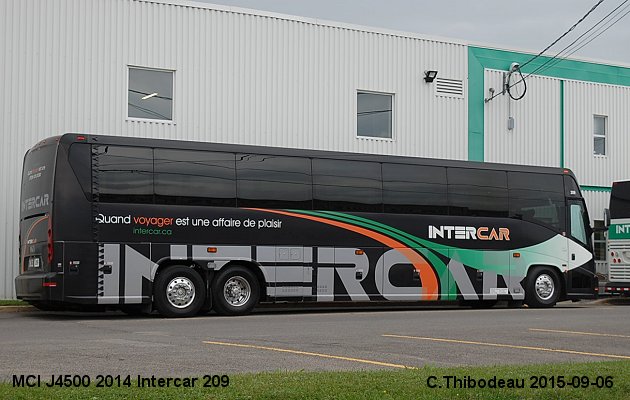 BUS/AUTOBUS: MCI J4500 2014 Intercar