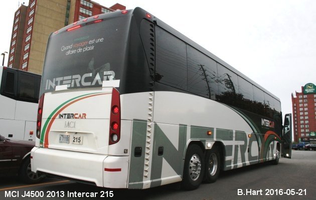 BUS/AUTOBUS: MCI J4500 2013 Intercar