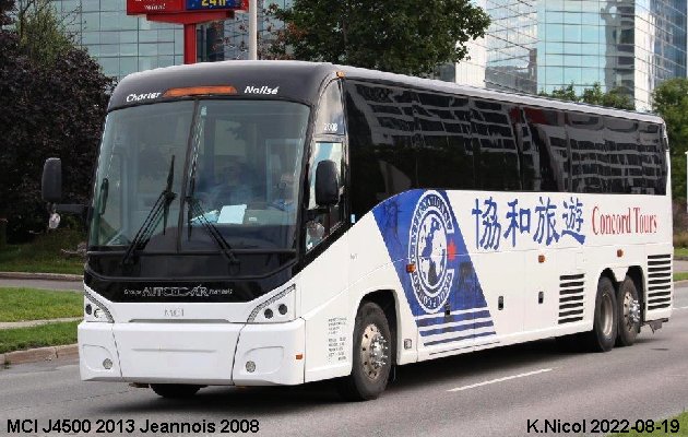 BUS/AUTOBUS: MCI J4500 2013 