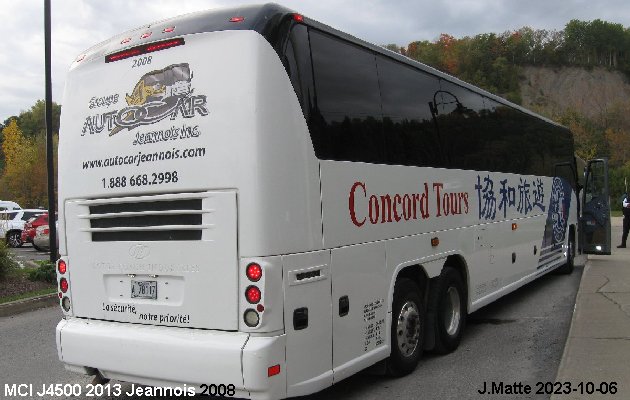 BUS/AUTOBUS: MCI J4500 2013 Jeannois