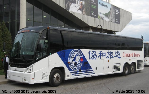 BUS/AUTOBUS: MCI J4500 2013 Jeannois